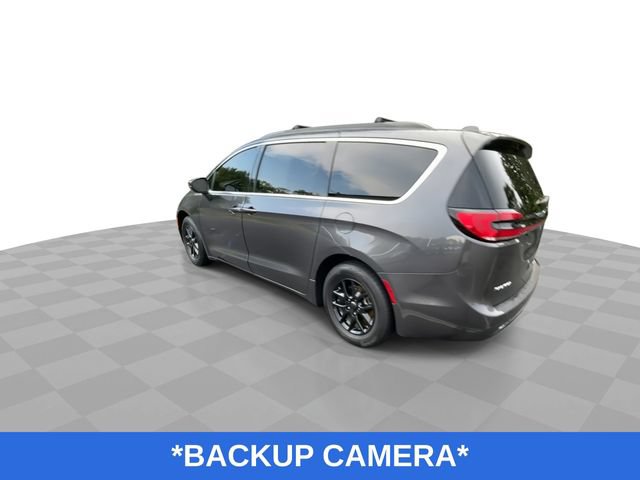 Used 2022 Chrysler Pacifica Touring-L FWD image 7