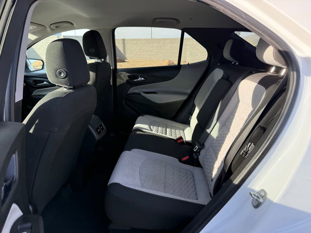 Used 2022 Chevrolet Equinox LT w/ Driver Convenience Package image 17