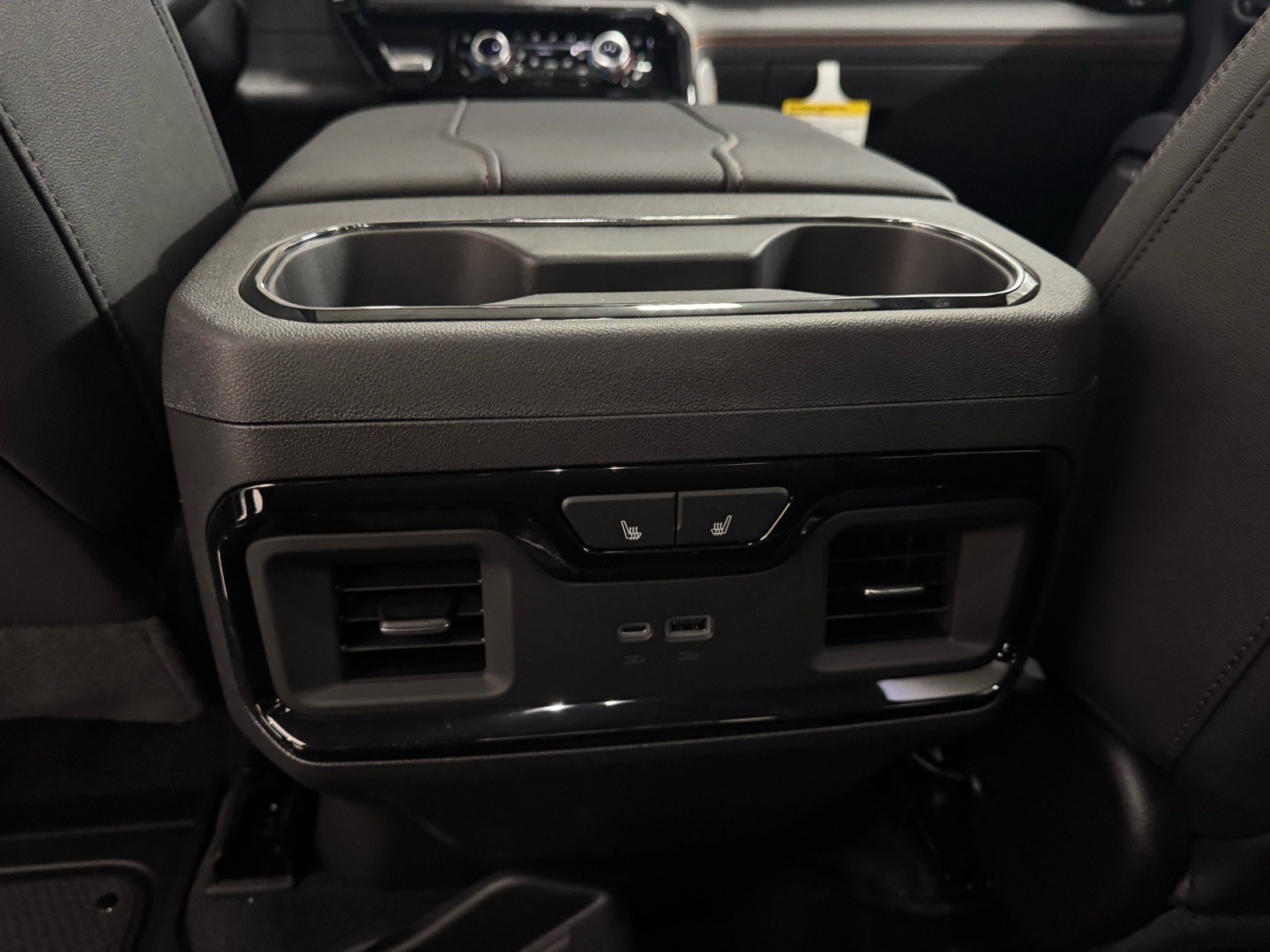 New 2026 GMC Sierra 1500 AT4 w/ AT4 Premium Package AWD/4WD image 11