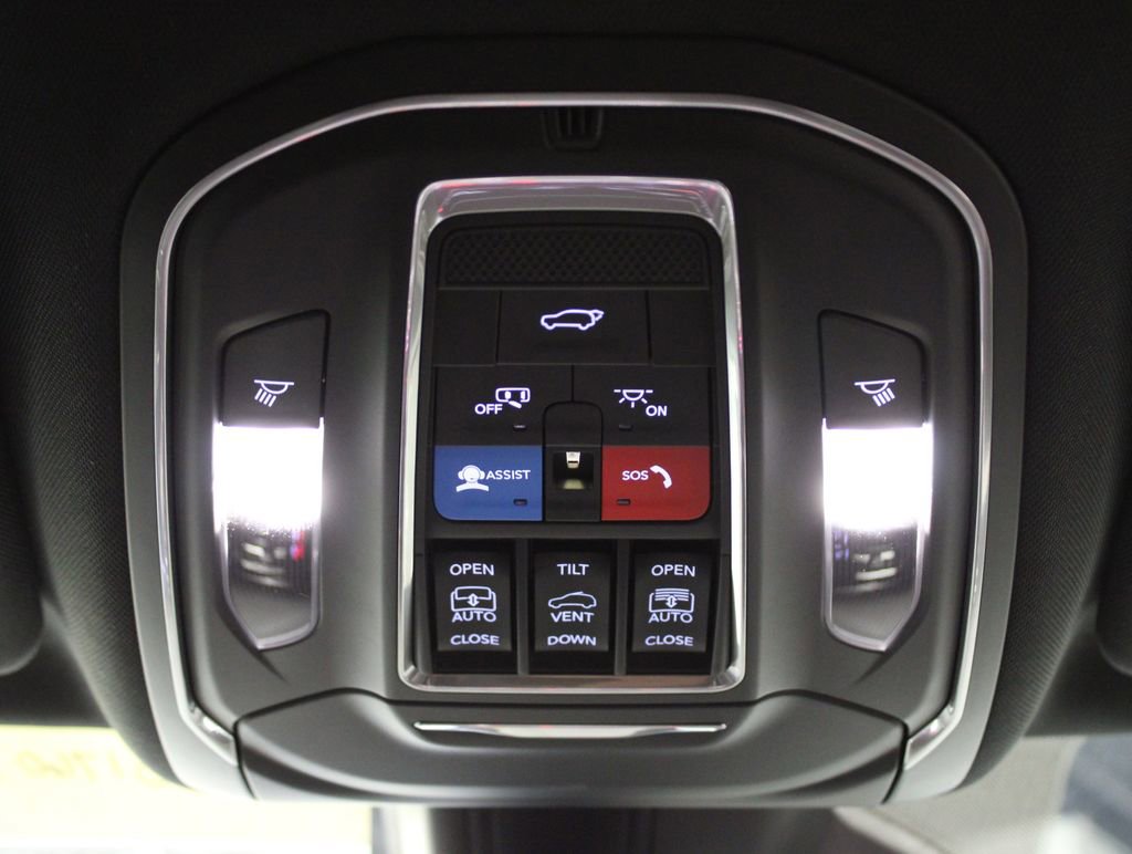 New 2025 Jeep Wagoneer L Series II image 25