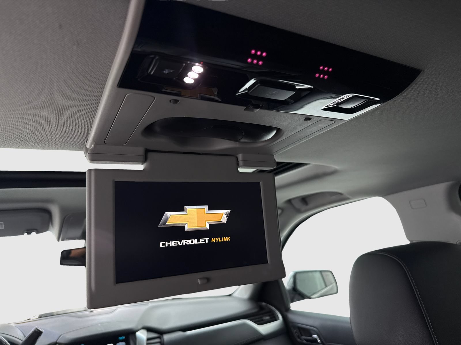 Used 2017 Chevrolet Tahoe Premier AWD/4WD image 40