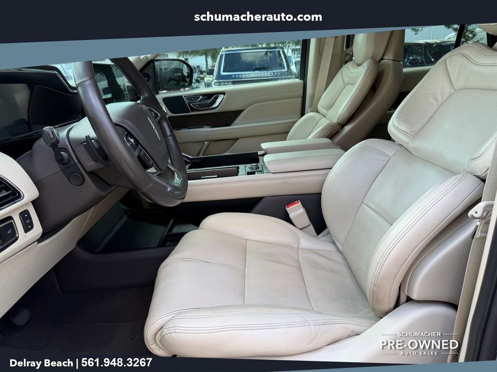 Used 2020 Lincoln Navigator Reserve w/ Cargo Convenience Package RWD image 10