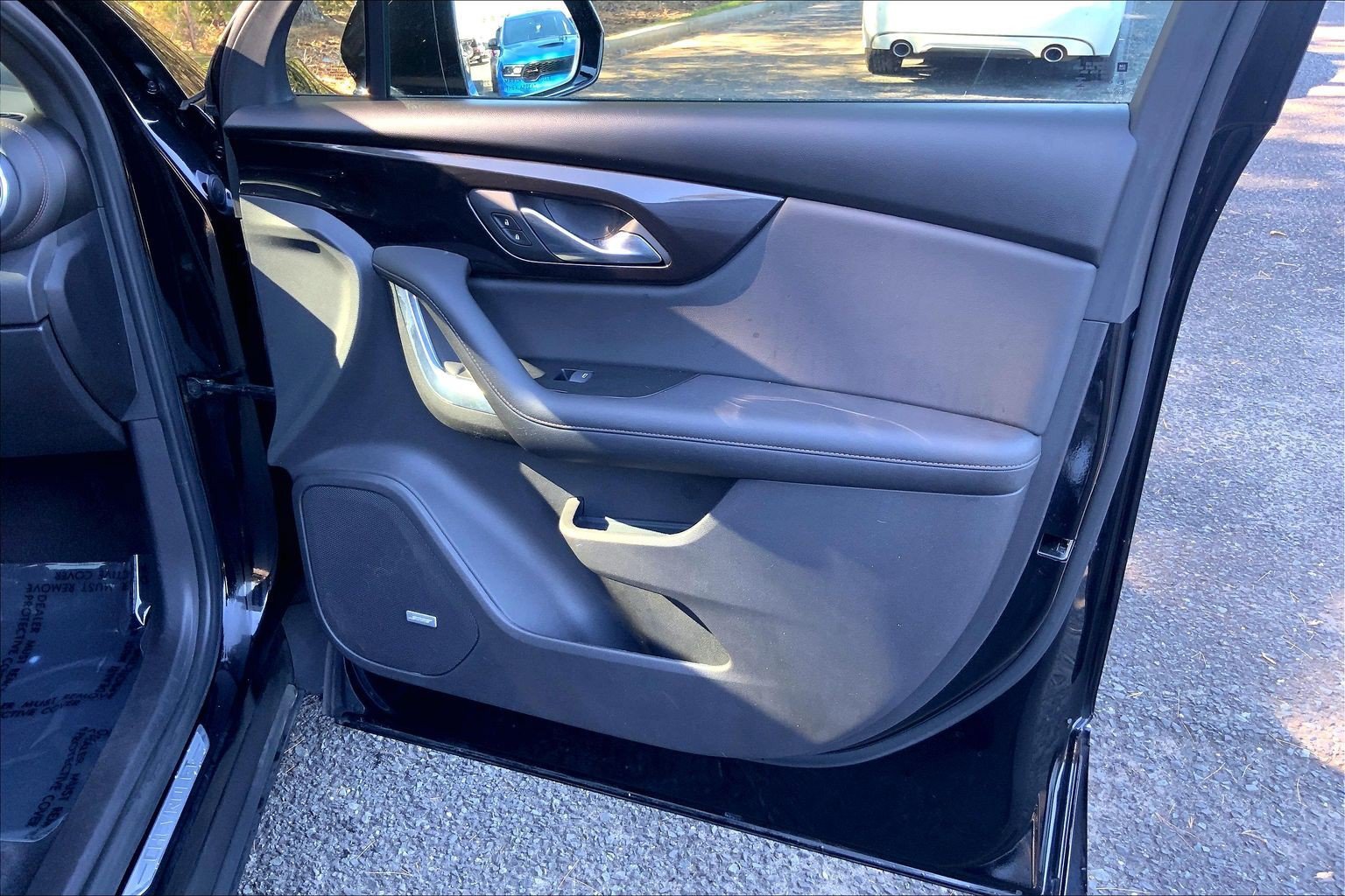 Used 2019 Chevrolet Blazer Premier w/ Sun and Wheels Package AWD/4WD image 19