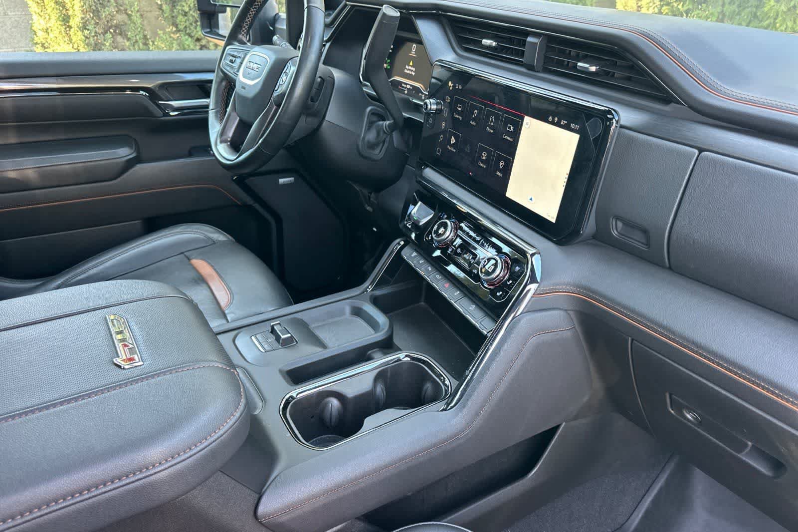 Used 2024 GMC Sierra 2500 AT4 w/ AT4 Premium Plus Package AWD/4WD image 17