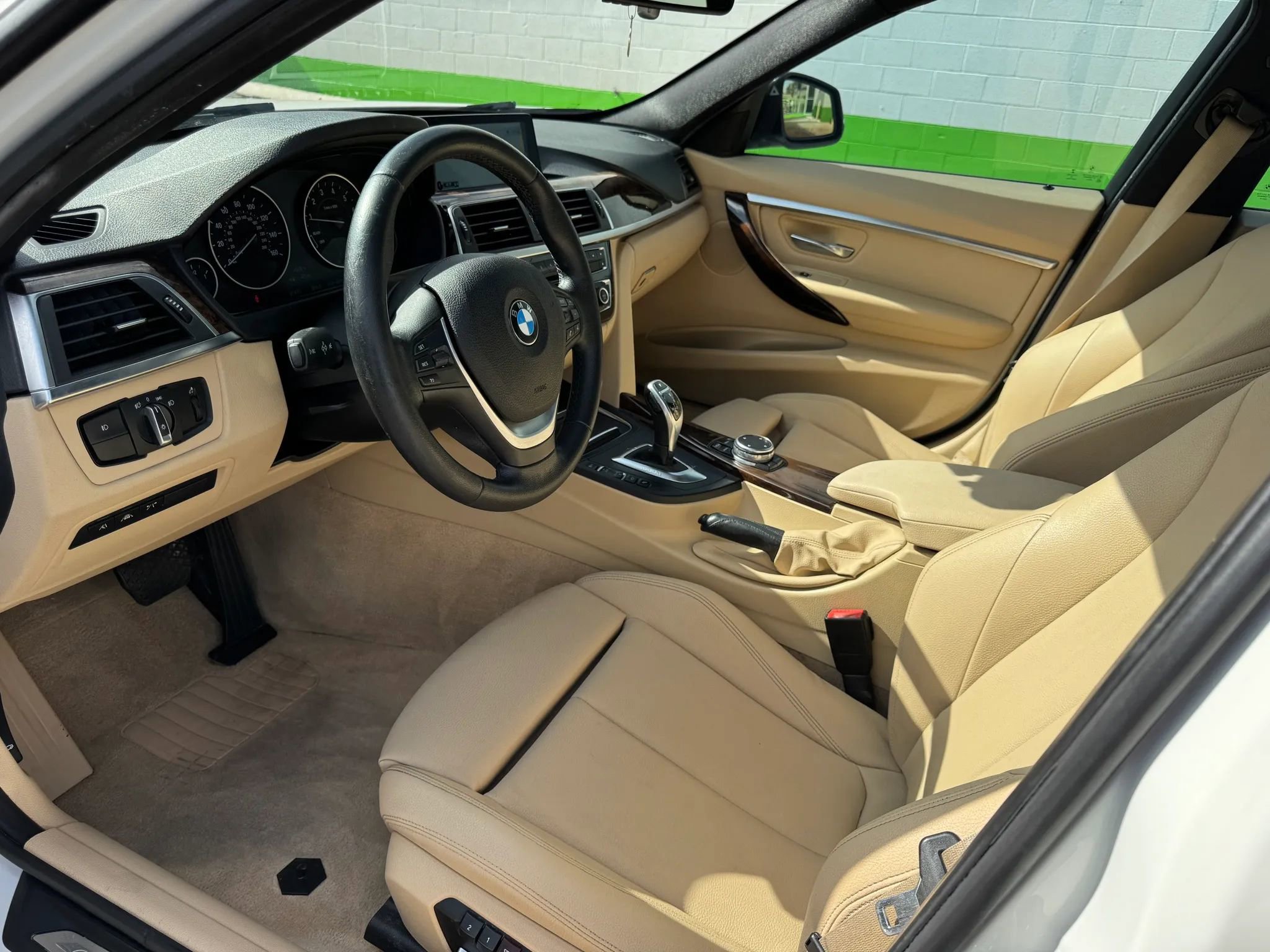Used 2016 BMW 328i Sedan RWD image 11