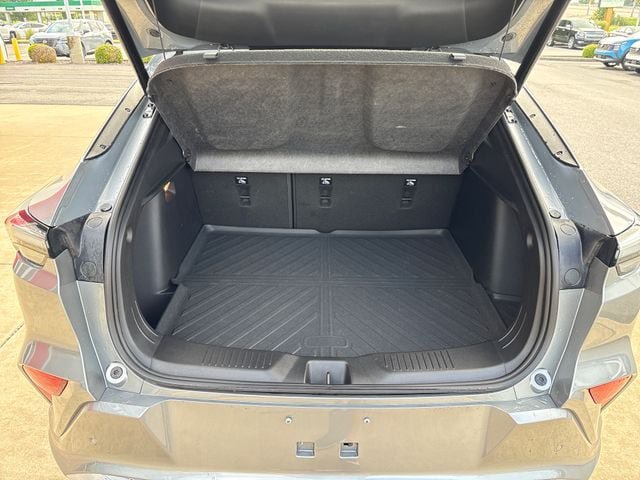 Used 2025 Buick Envista Avenir FWD image 23