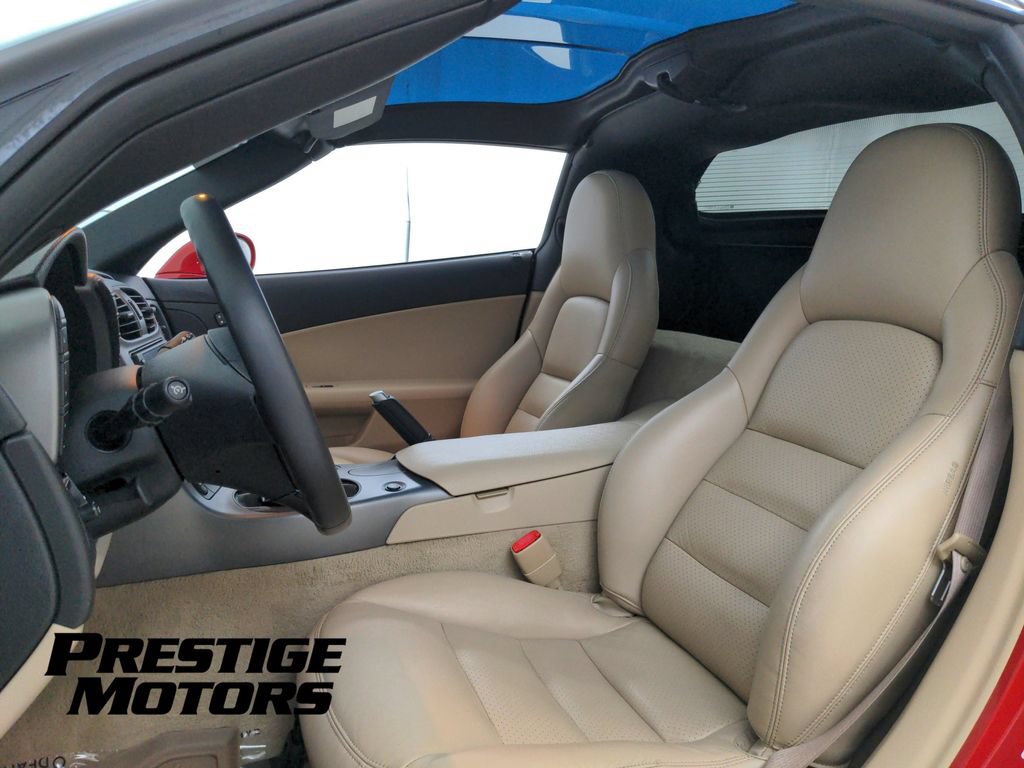 Used 2007 Chevrolet Corvette Coupe w/ Preferred Equipment Group RWD image 14