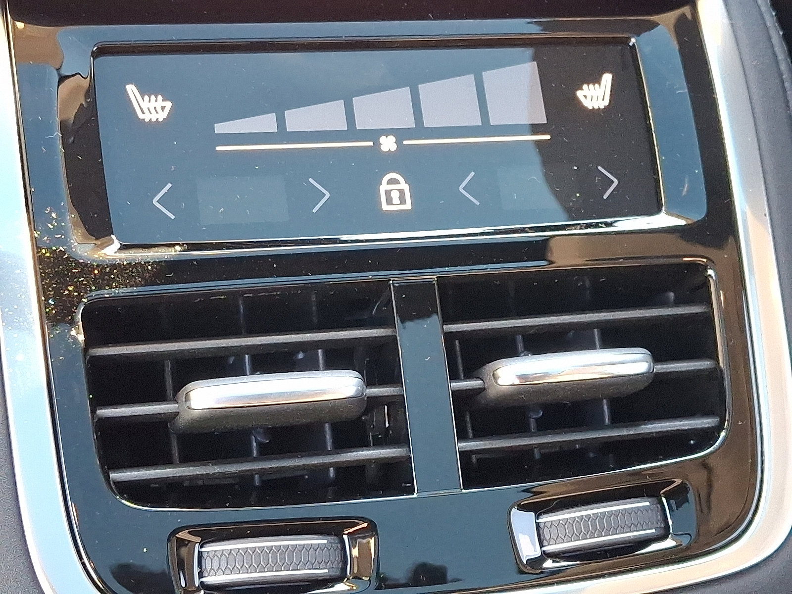 New 2026 Volvo XC90 B5 Plus image 7