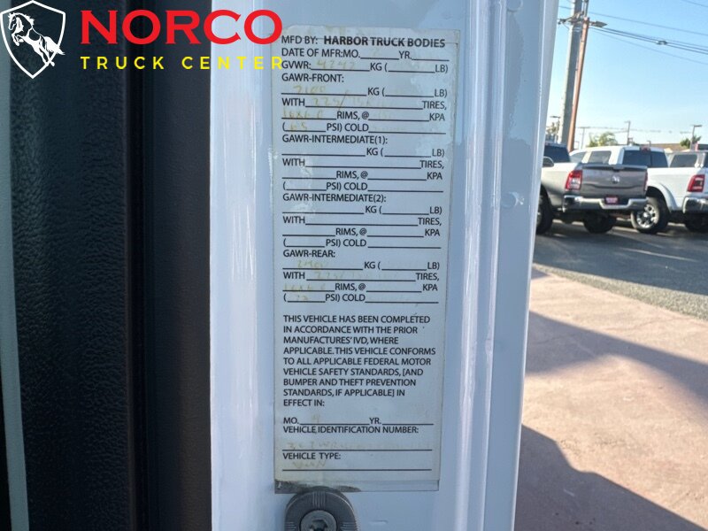 Used 2018 RAM ProMaster 3500 w/ Premium Appearance Group FWD image 25