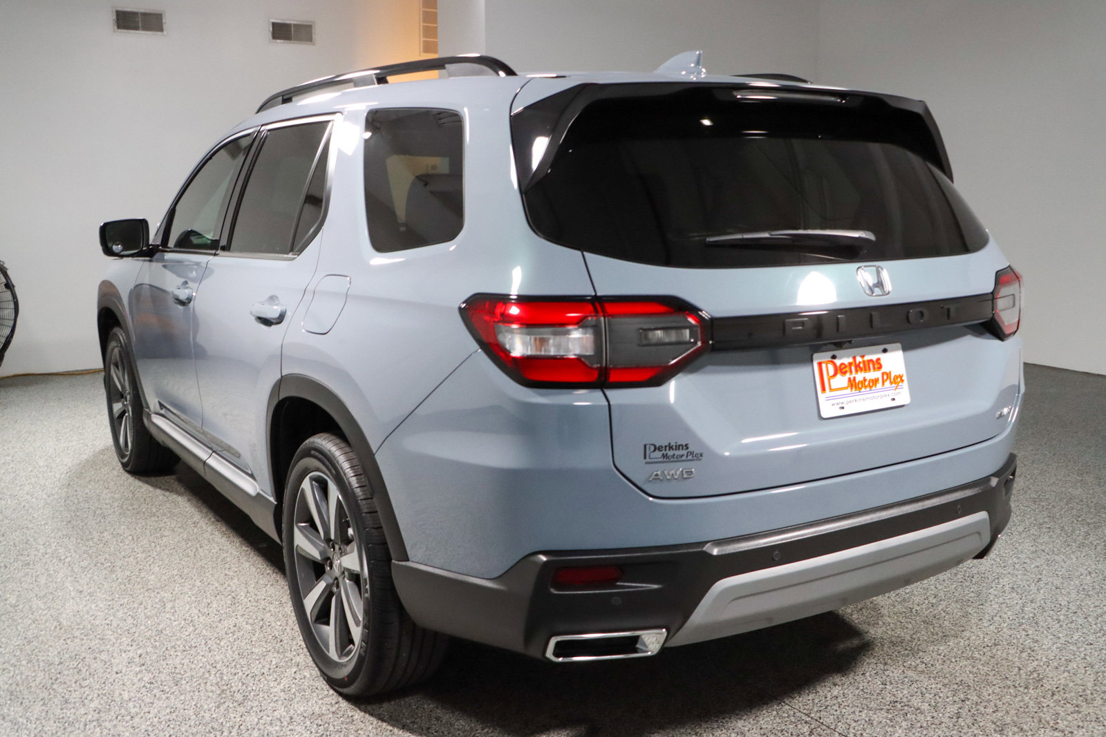 Used 2025 Honda Pilot Elite image 9