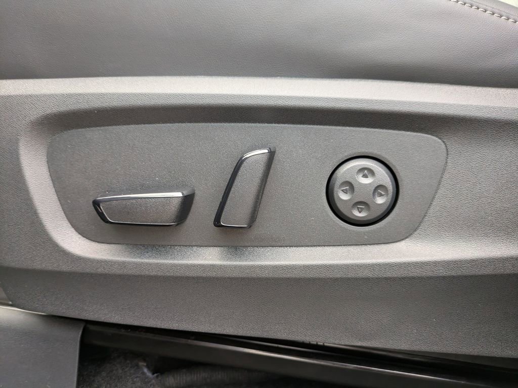 New 2026 INFINITI QX60 Sport w/ Dark Cargo Package image 22