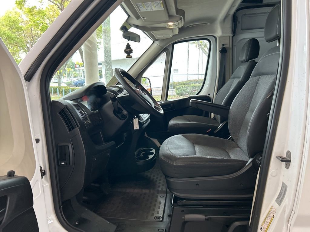Used 2017 RAM ProMaster 2500 w/ Interior Convenience Group image 5