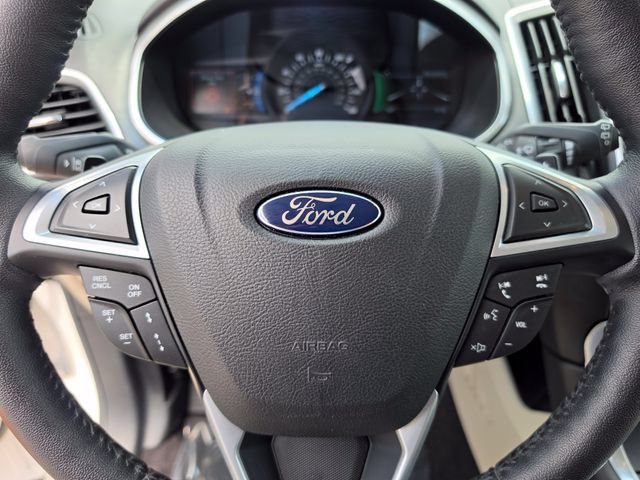 Used 2016 Ford Edge Titanium w/ Equipment Group 302A FWD image 33