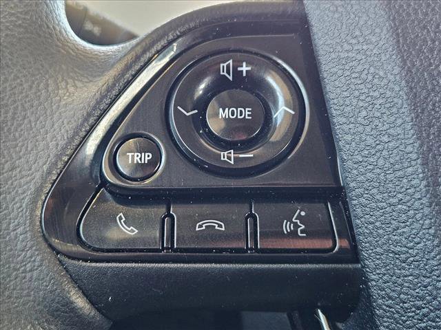 Used 2022 Toyota Prius LE image 11