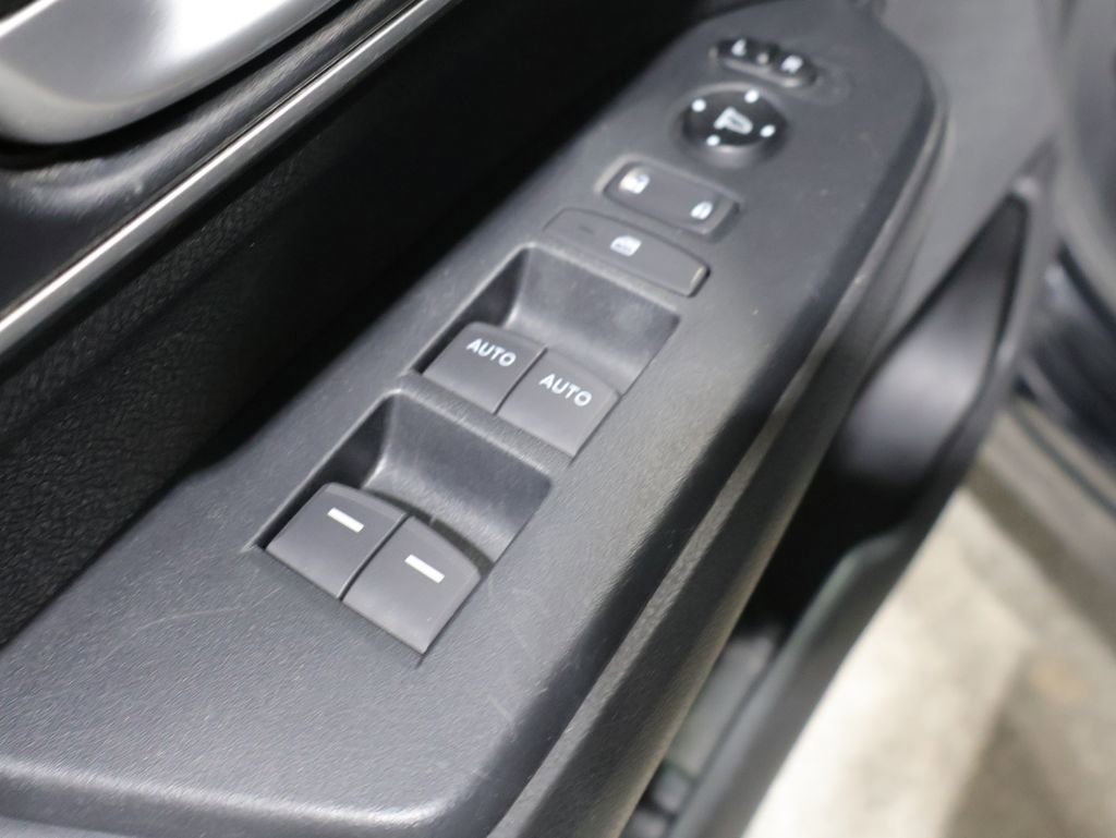 Used 2019 Honda CR-V EX image 19