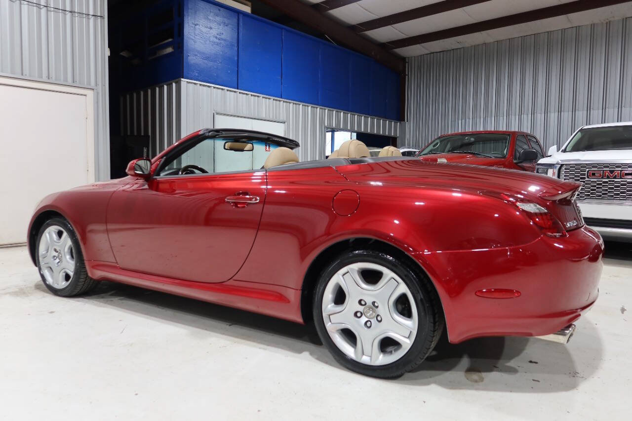Used 2006 Lexus SC 430 Convertible RWD image 2
