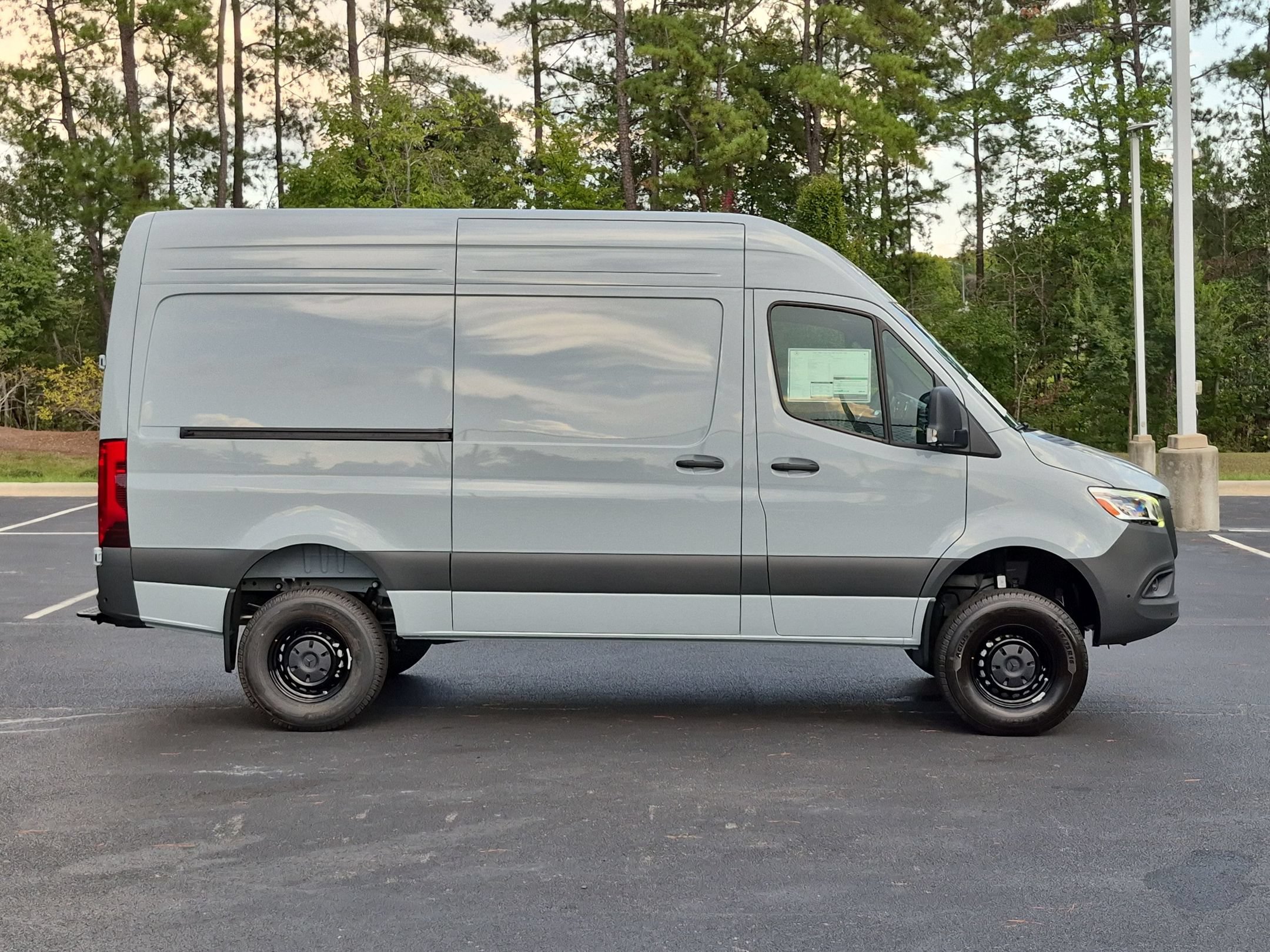 New 2026 Mercedes-Benz Sprinter 2500 image 11