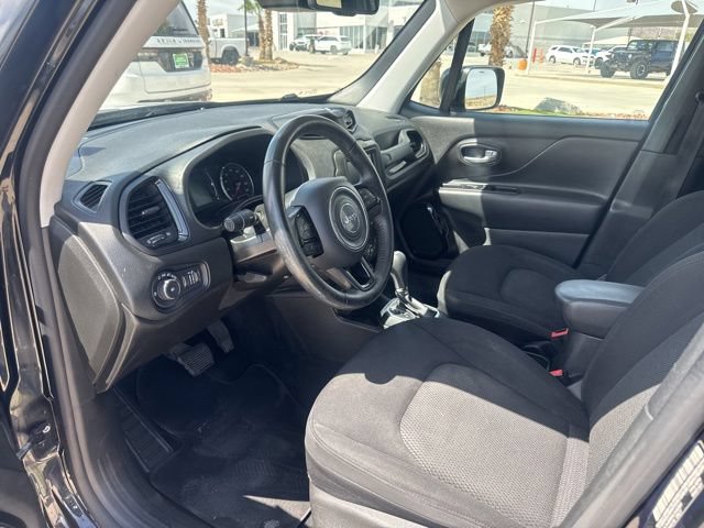 Certified 2020 Jeep Renegade Altitude AWD/4WD image 19
