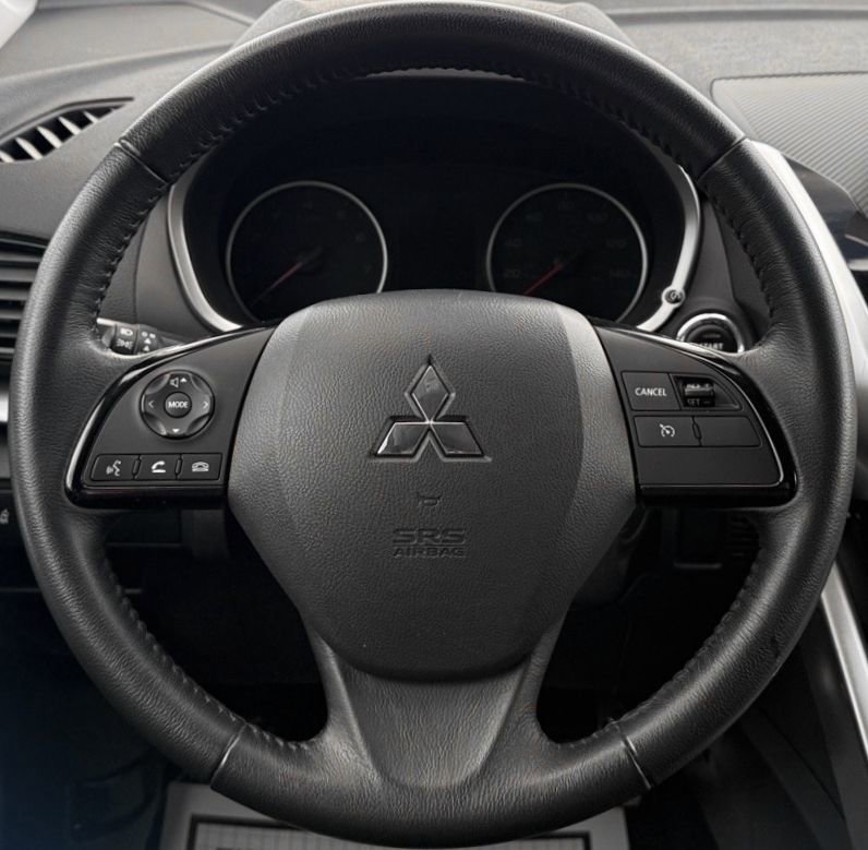 Used 2022 Mitsubishi Eclipse Cross AWD image 18
