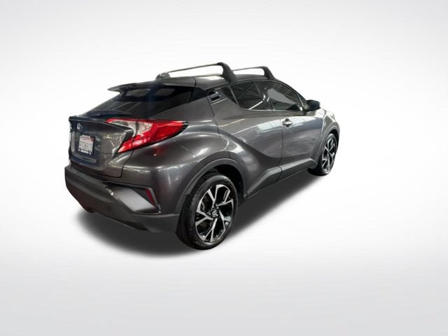 Used 2019 Toyota C-HR Limited FWD image 9