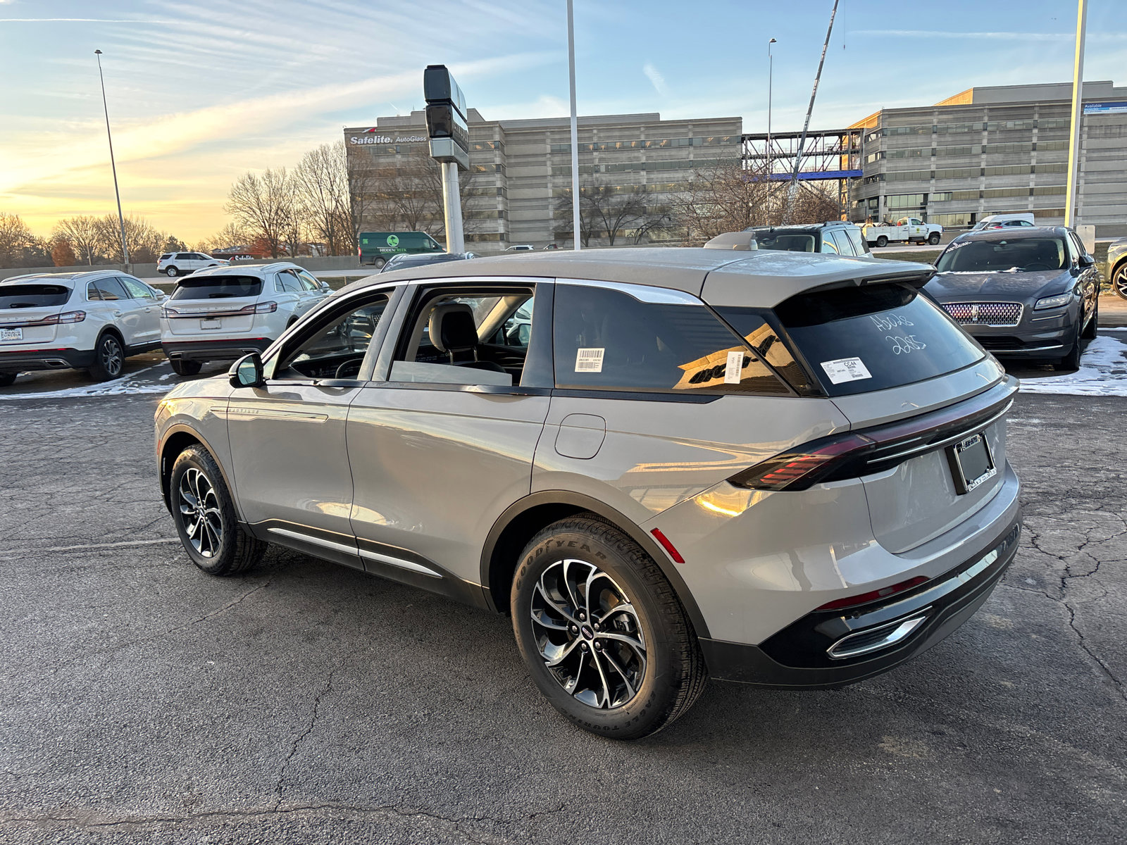 New 2026 Lincoln Nautilus Premier image 5