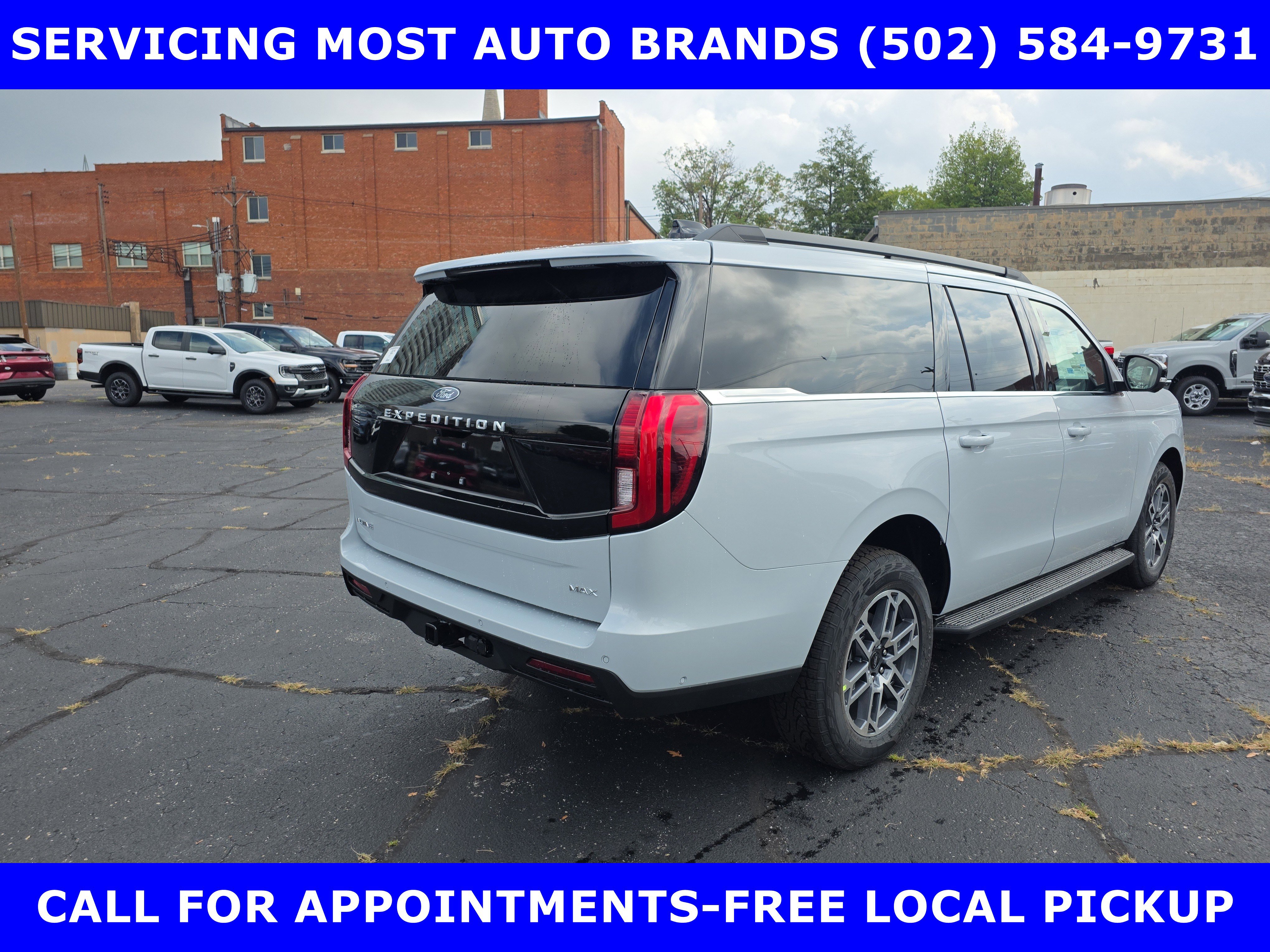 New 2025 Ford Expedition Max Active image 4