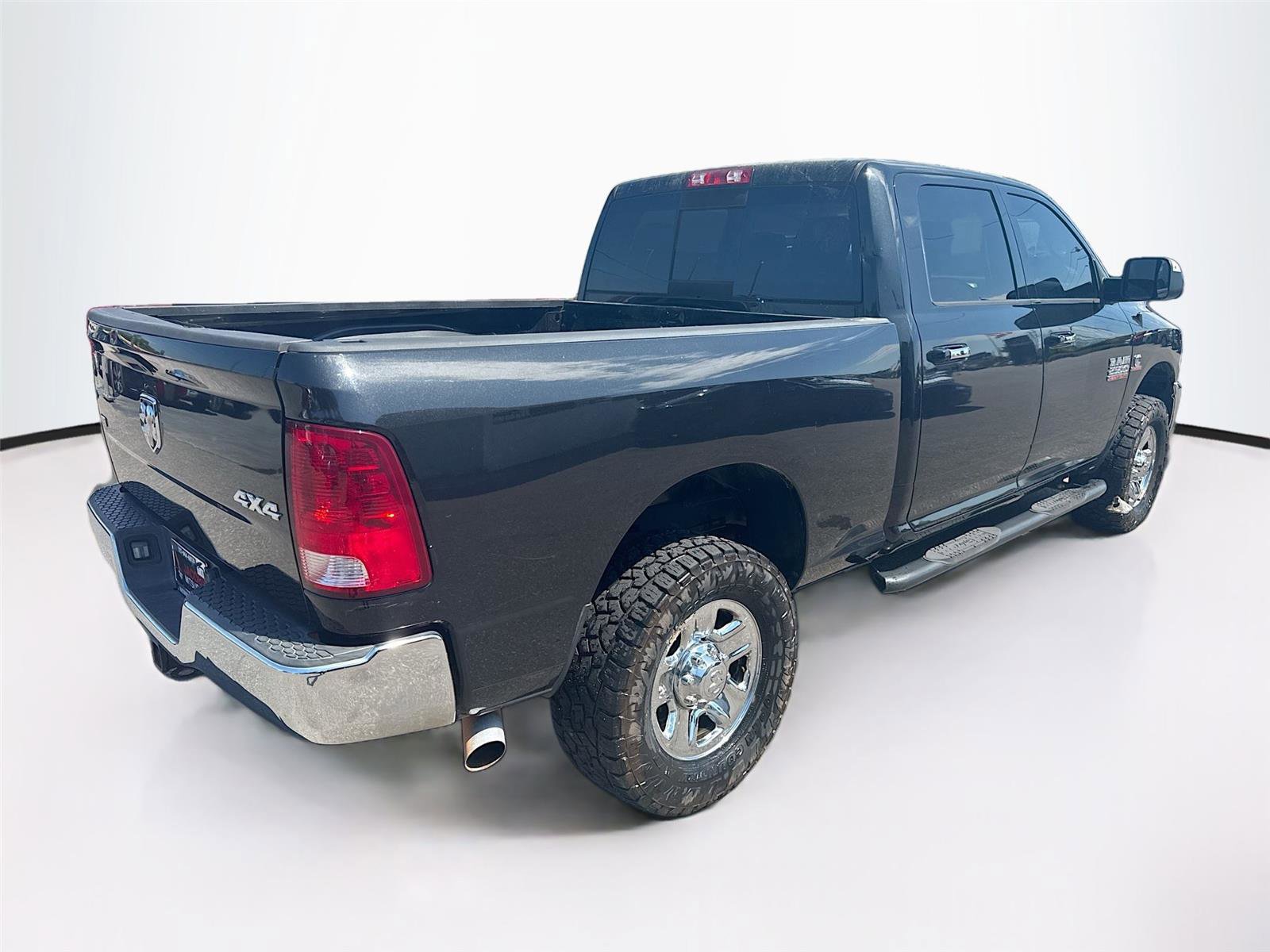 Used 2017 RAM 2500 SLT image 5