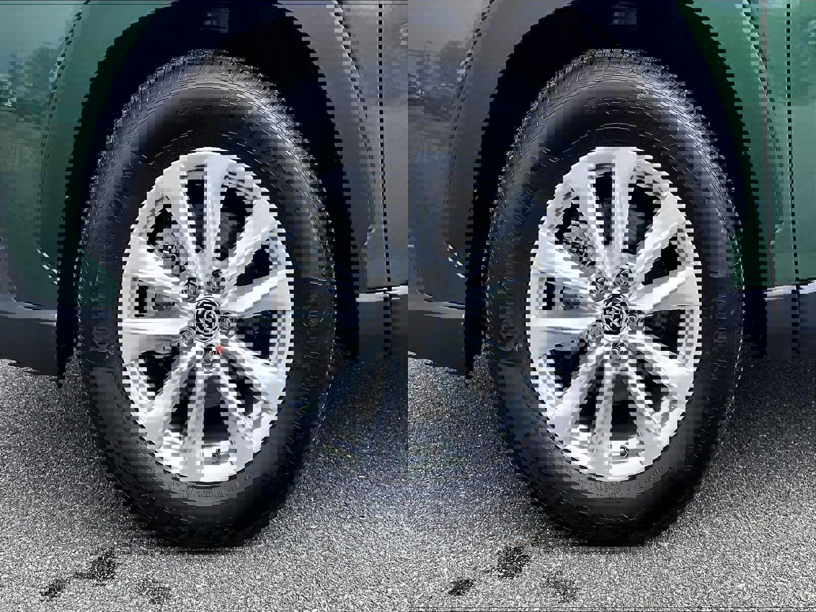 Used 2026 Toyota Corolla Cross LE w/ Moonroof Package image 7