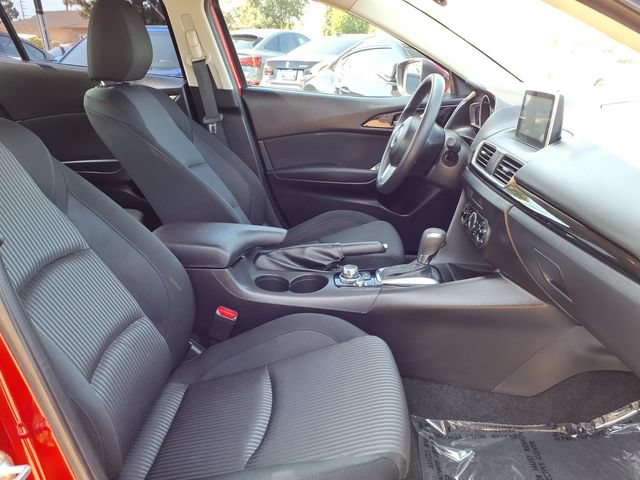 Used 2016 MAZDA MAZDA3 i Sport w/ Preferred Equipment Package FWD image 27