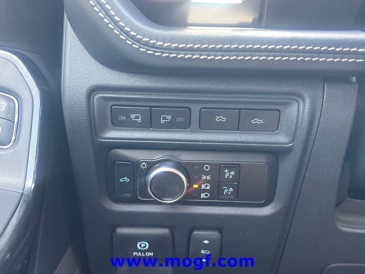 Certified 2023 Ford F150 Lightning Platinum AWD/4WD image 18