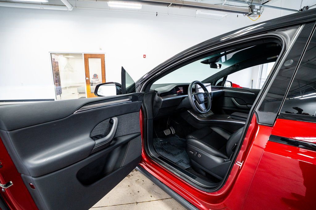 Used 2024 Tesla Model X image 35
