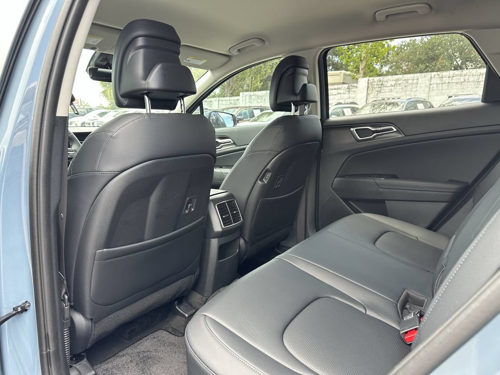 Certified 2026 Kia Sportage EX AWD/4WD image 18