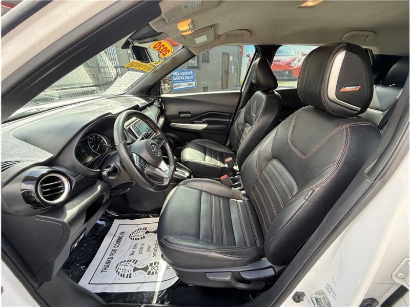 Used 2020 Nissan Kicks SR w/ SR Premium Package image 18