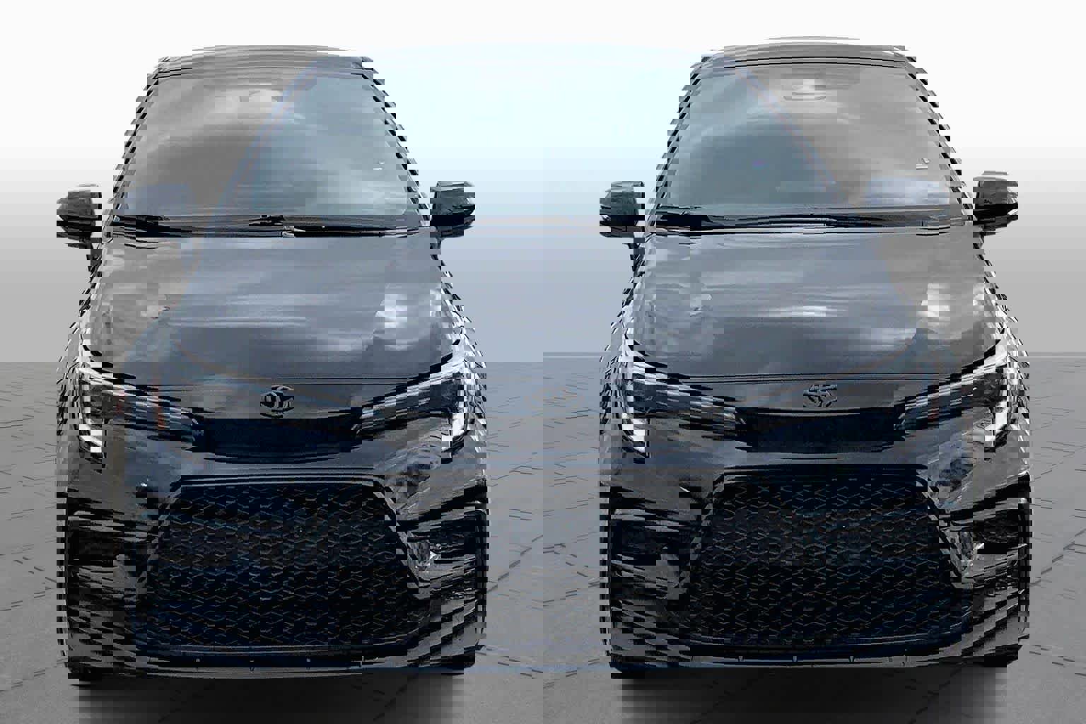 Used 2024 Toyota Corolla SE image 3