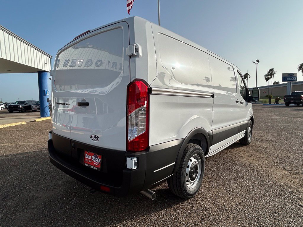 New 2026 Ford Transit 150 Low Roof RWD image 7