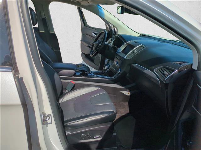 Used 2015 Ford Edge Titanium w/ Equipment Group 302A FWD image 22
