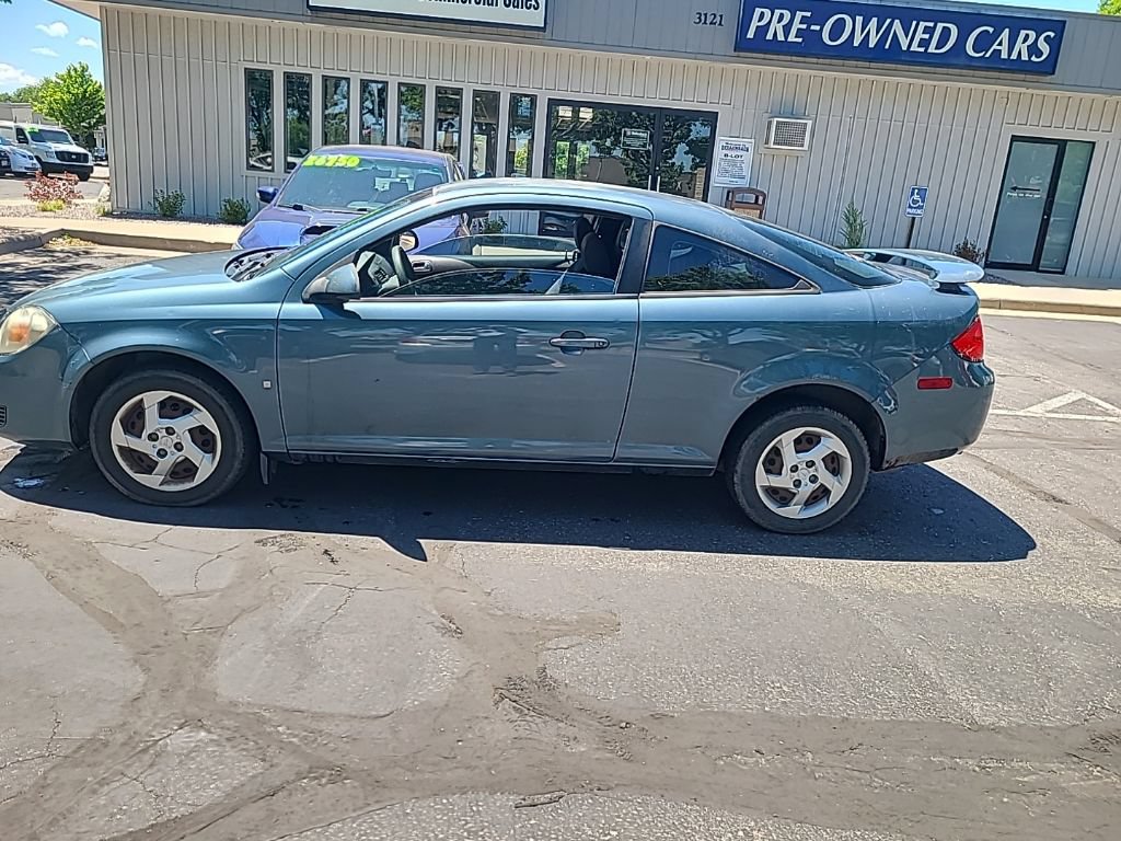 Used 2007 Pontiac G5 FWD image 1