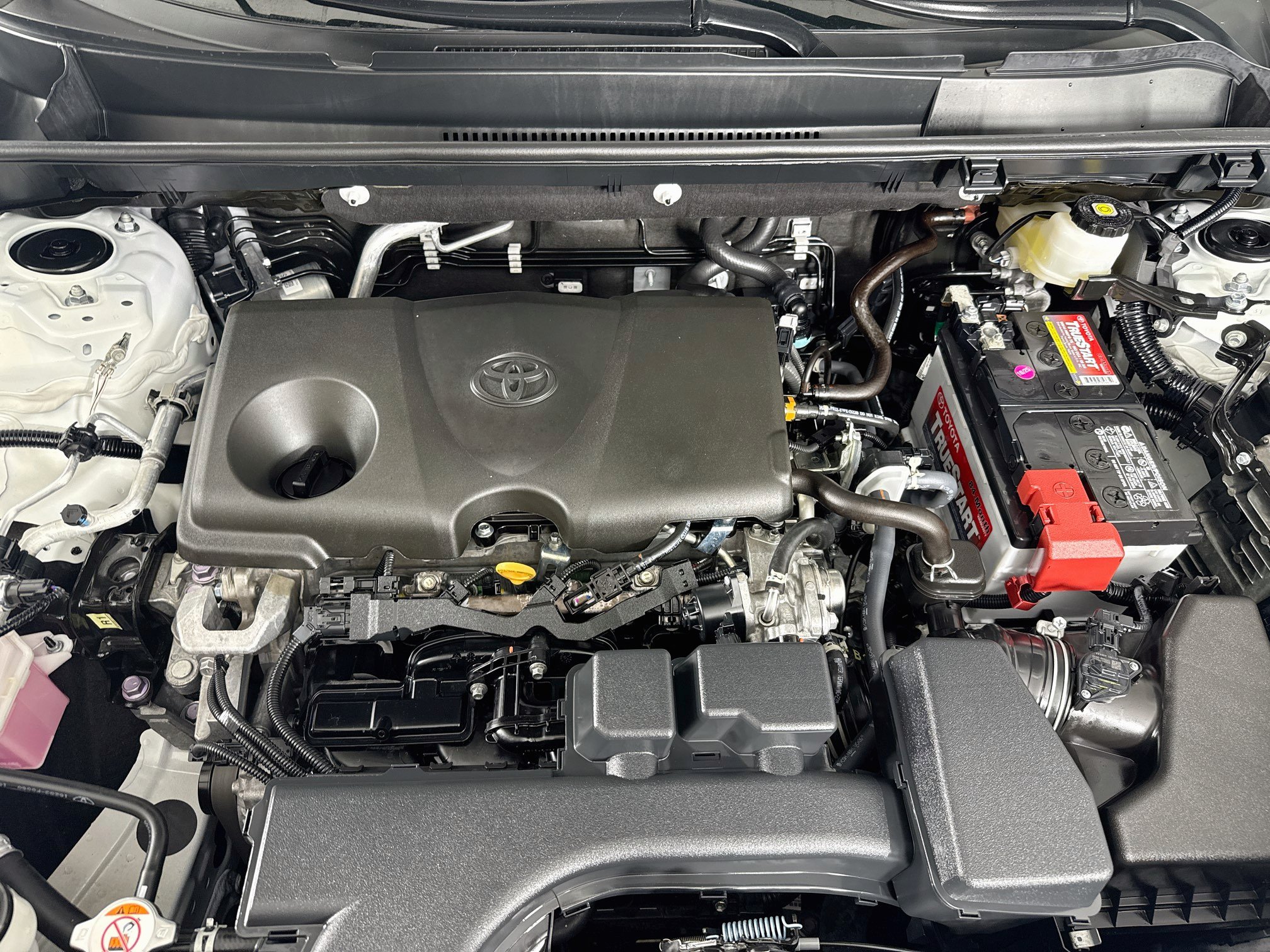 Certified 2025 Toyota RAV4 LE AWD/4WD image 30