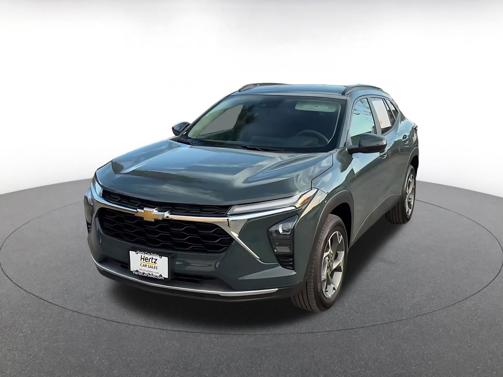 Used 2025 Chevrolet Trax LT image 7