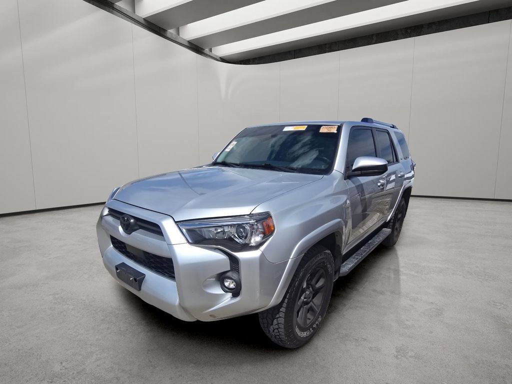 Used 2021 Toyota 4Runner SR5 AWD/4WD image 2