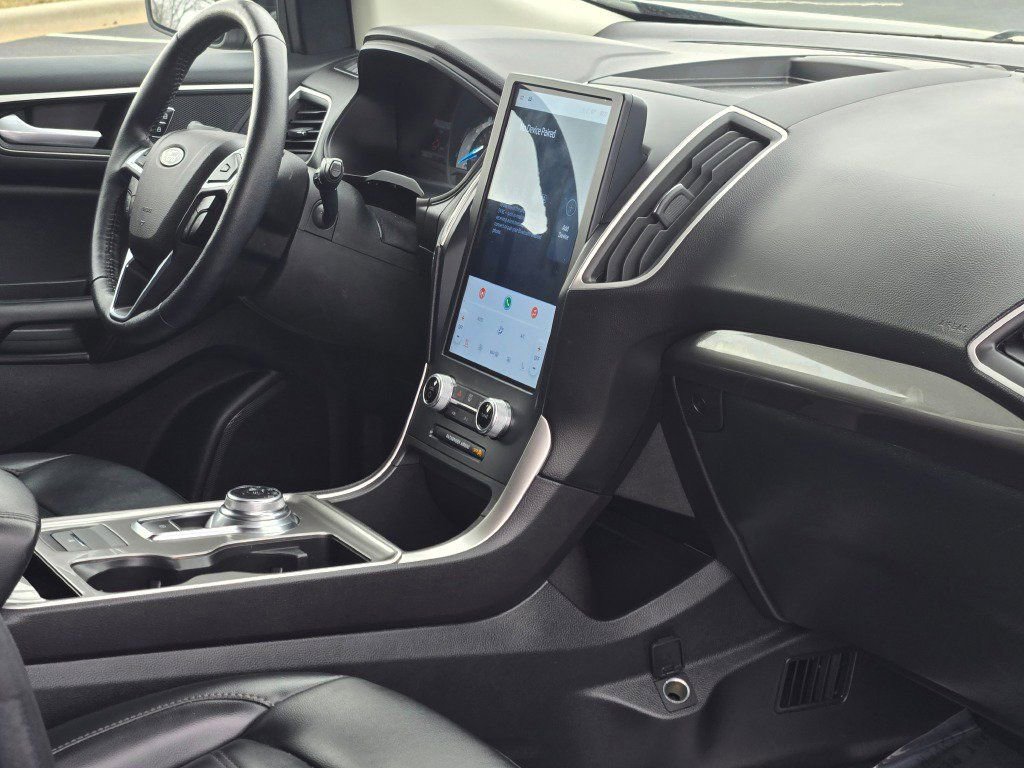 Used 2023 Ford Edge SEL w/ Convenience Package AWD/4WD image 8