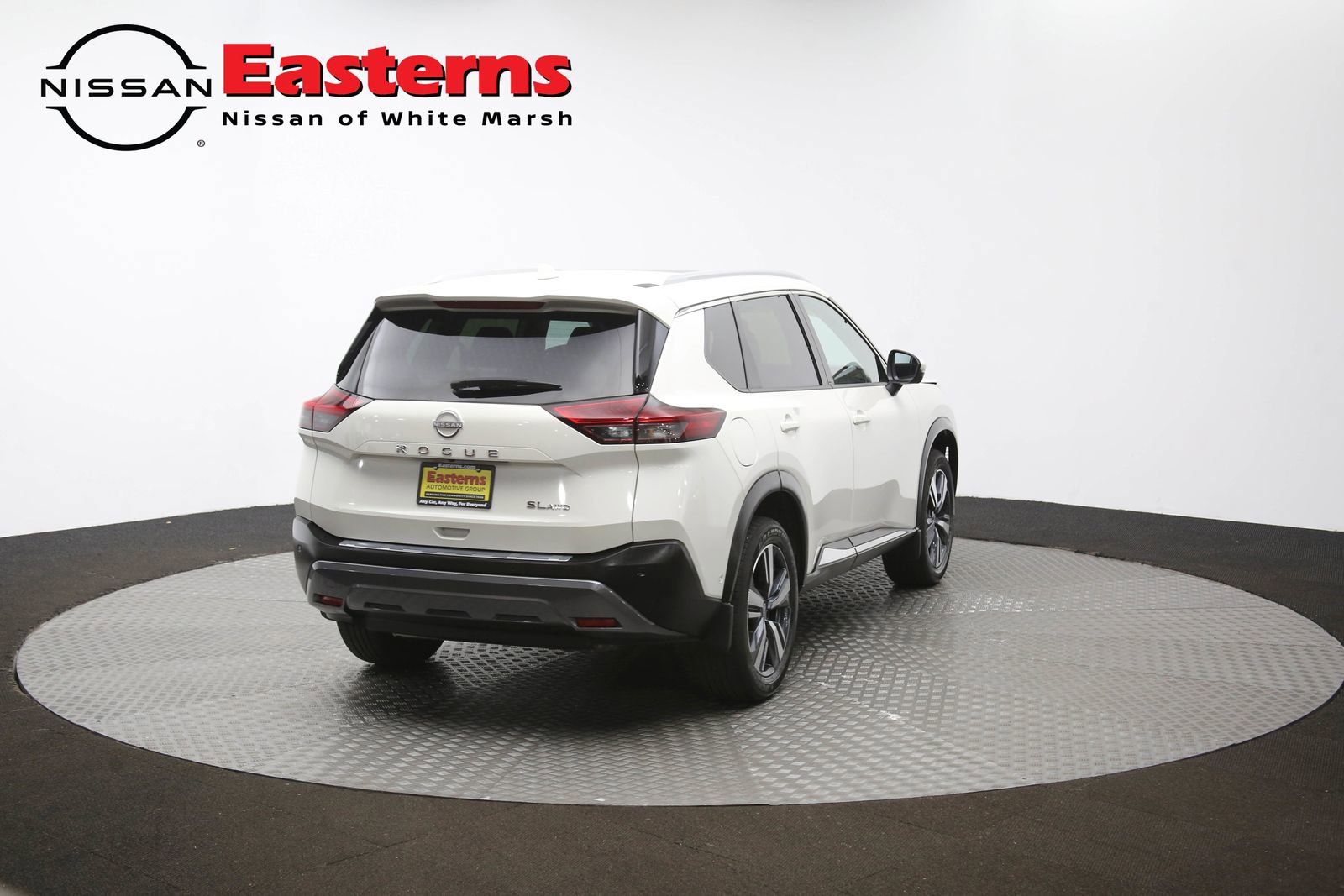 Used 2023 Nissan Rogue SL w/ SL Premium Package image 42