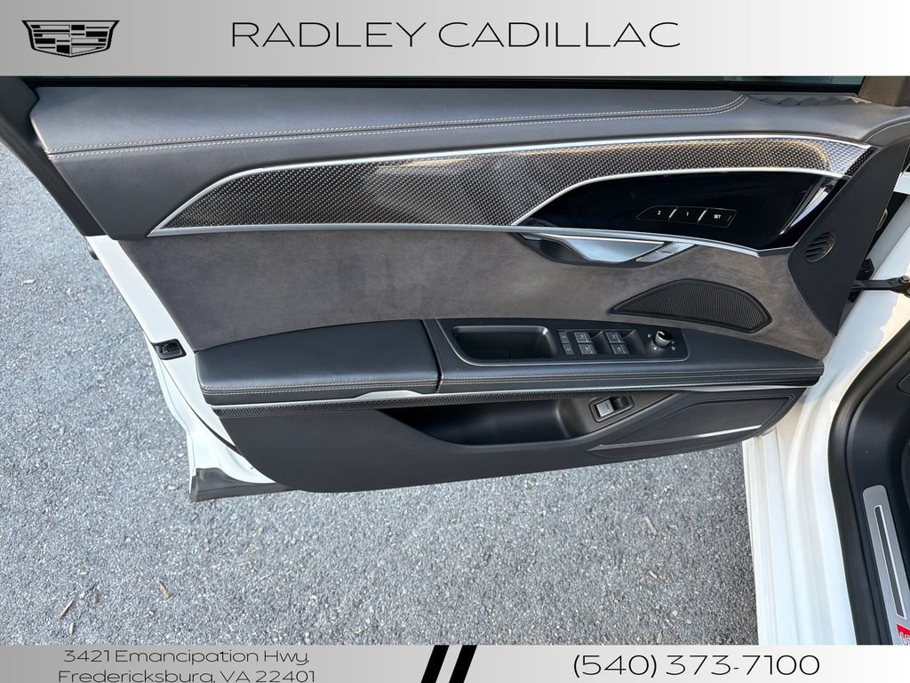 Used 2022 Audi S8 w/ S8 Comfort Plus Package AWD/4WD image 3