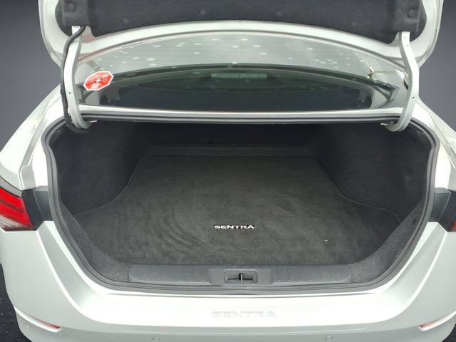 Used 2021 Nissan Sentra SV FWD image 32