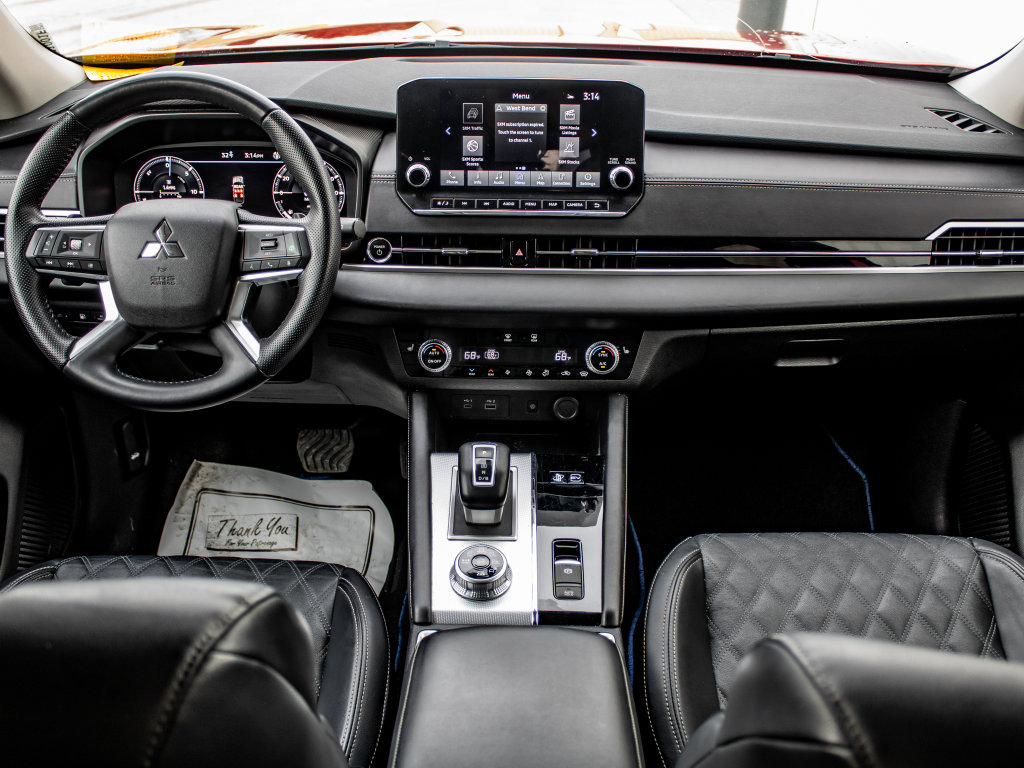 Used 2024 Mitsubishi Outlander SEL image 24