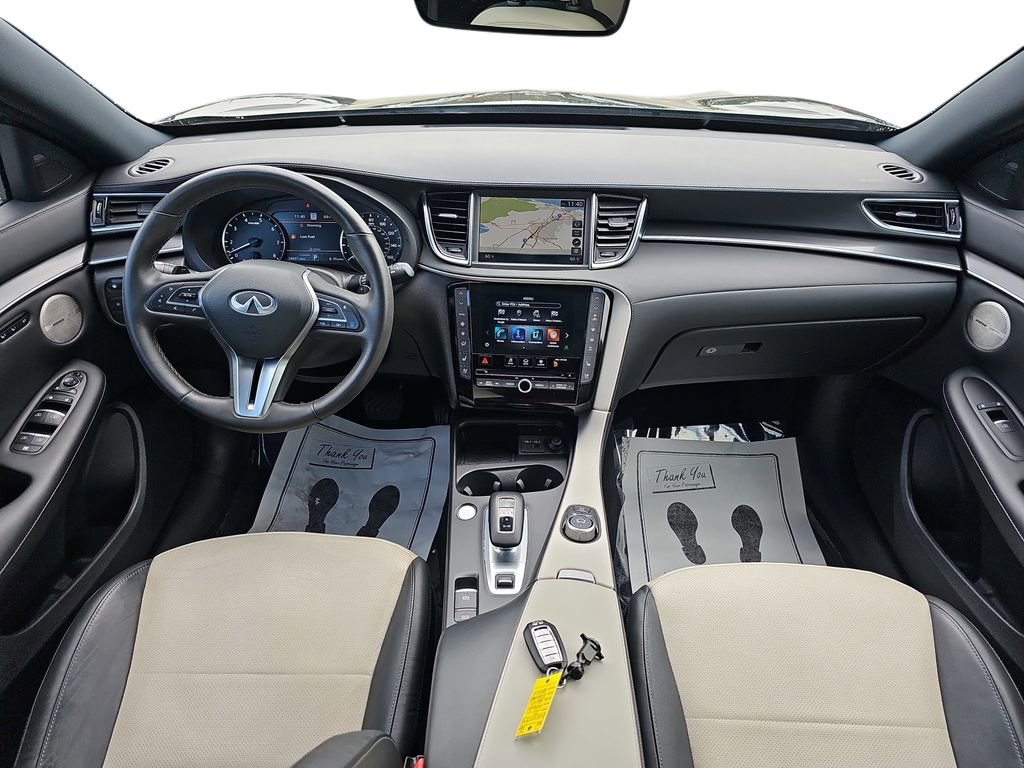 Used 2025 INFINITI QX55 Essential image 12