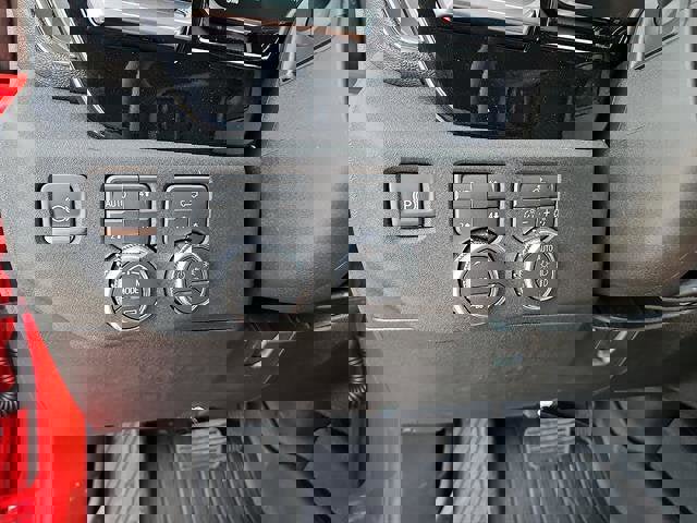 New 2026 GMC Sierra 1500 Elevation image 17