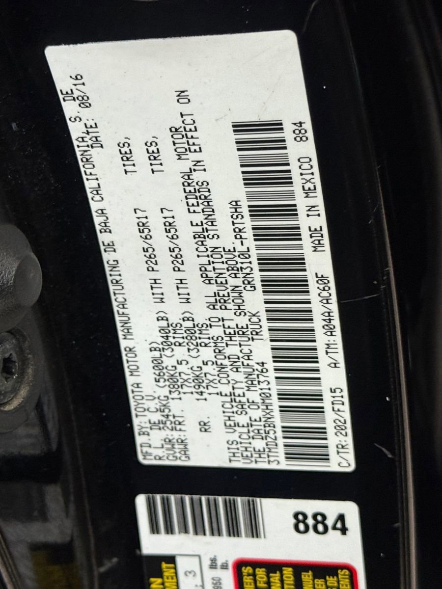 Used 2017 Toyota Tacoma TRD Sport image 36