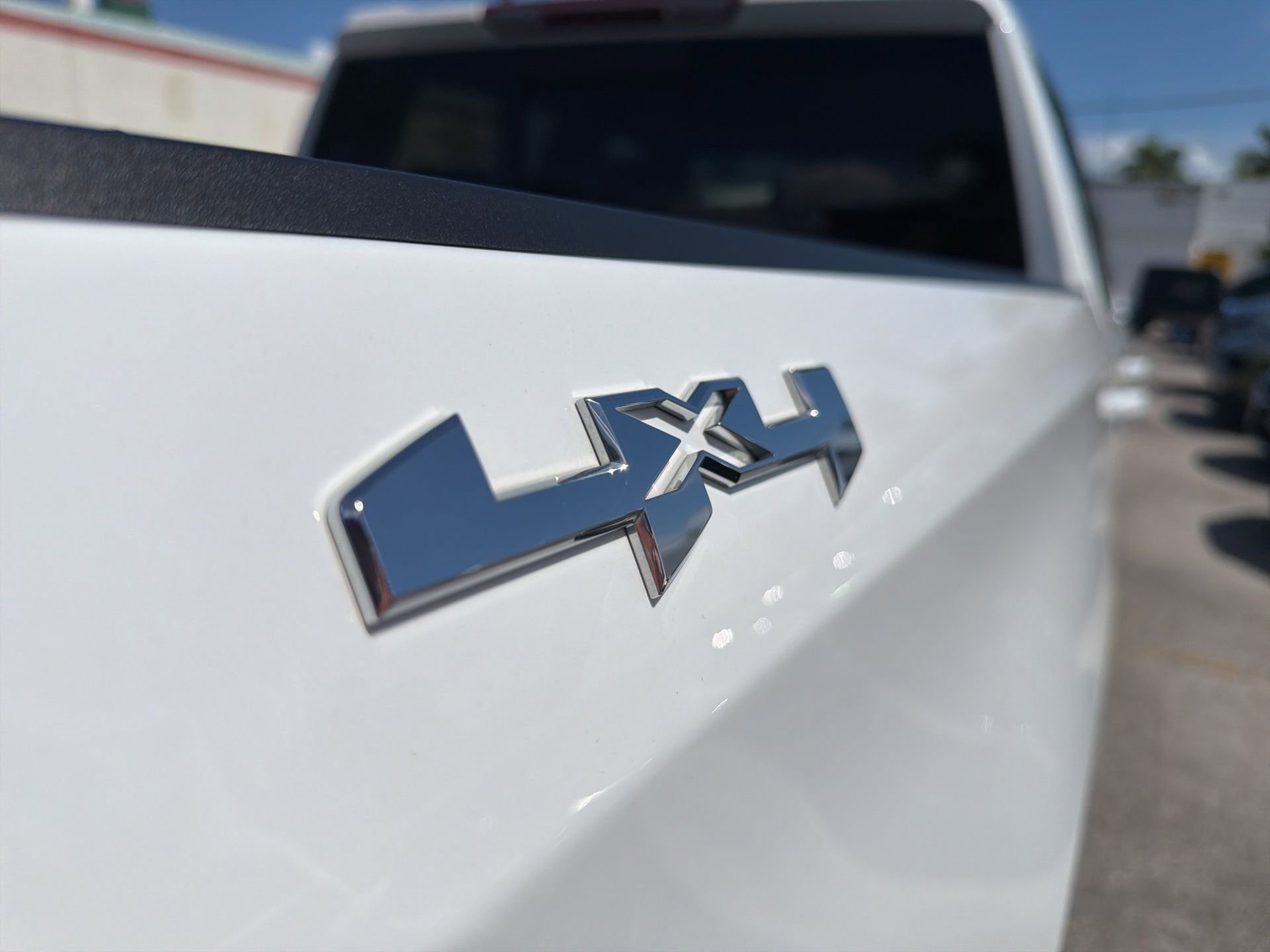 Used 2023 GMC Sierra 1500 Elevation w/ Elevation Premium Package AWD/4WD image 18