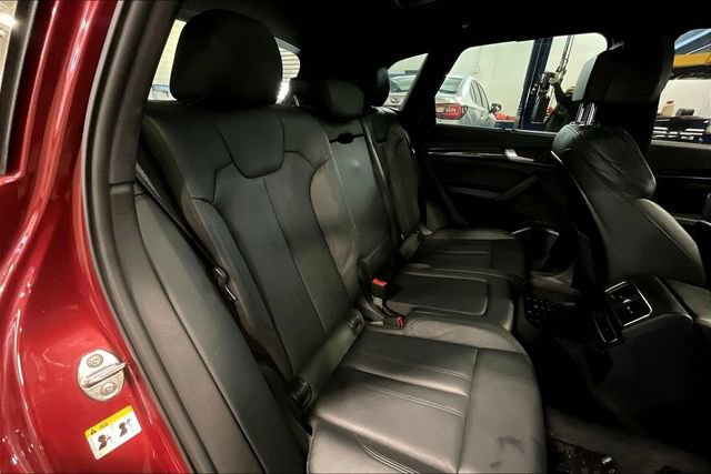 Used 2018 Audi SQ5 Prestige w/ Prestige Package image 27